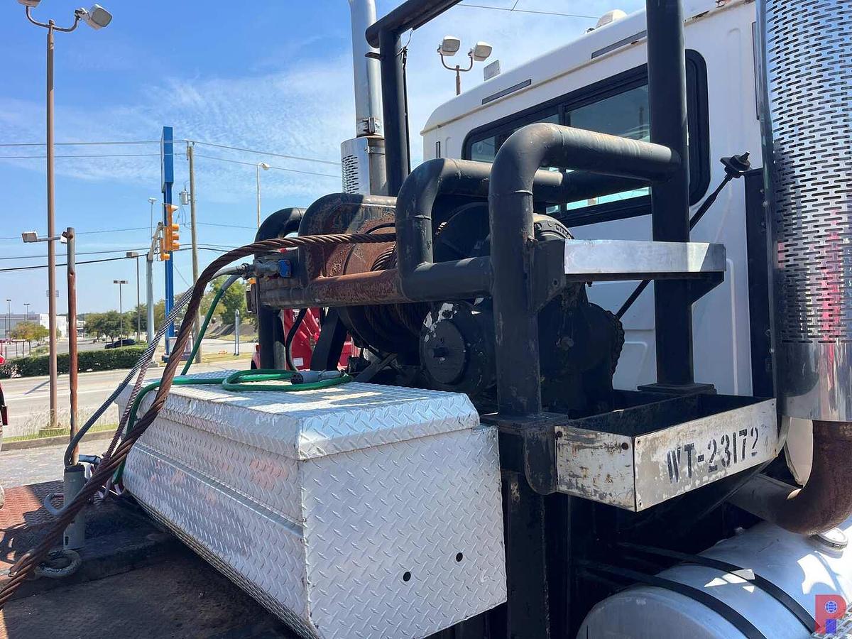 Used 2001 MACK CH613 TRI AXLE 45K LBS. WINCH TRUCK