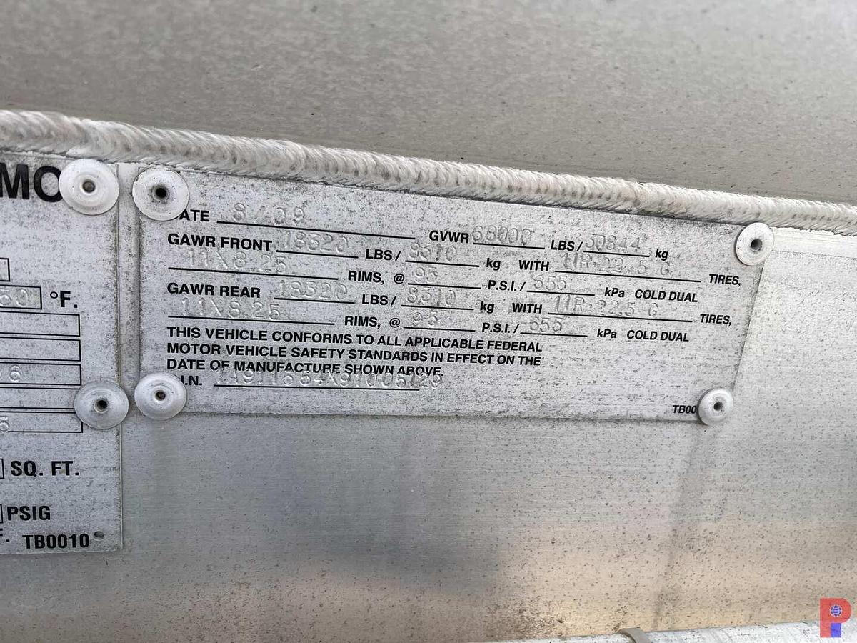 Used 2009 ACRO TRI-AXLE W/ TAG AXLE 200BBL ALUM. VACUUM TRAILER