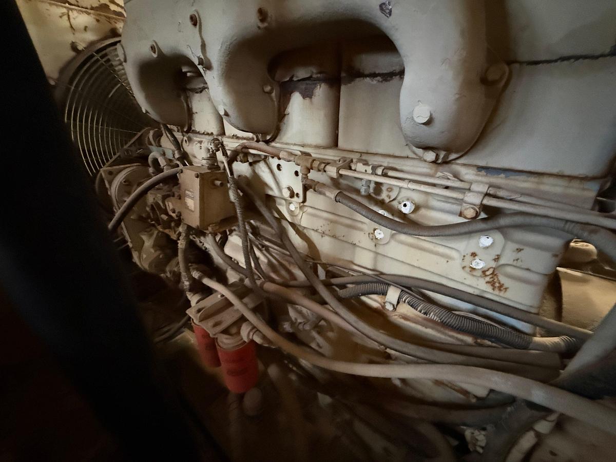 Used 75-KW 3-PHASE NATURAL GAS GENERATOR SET P/B CUMMINS N855G ENGINE