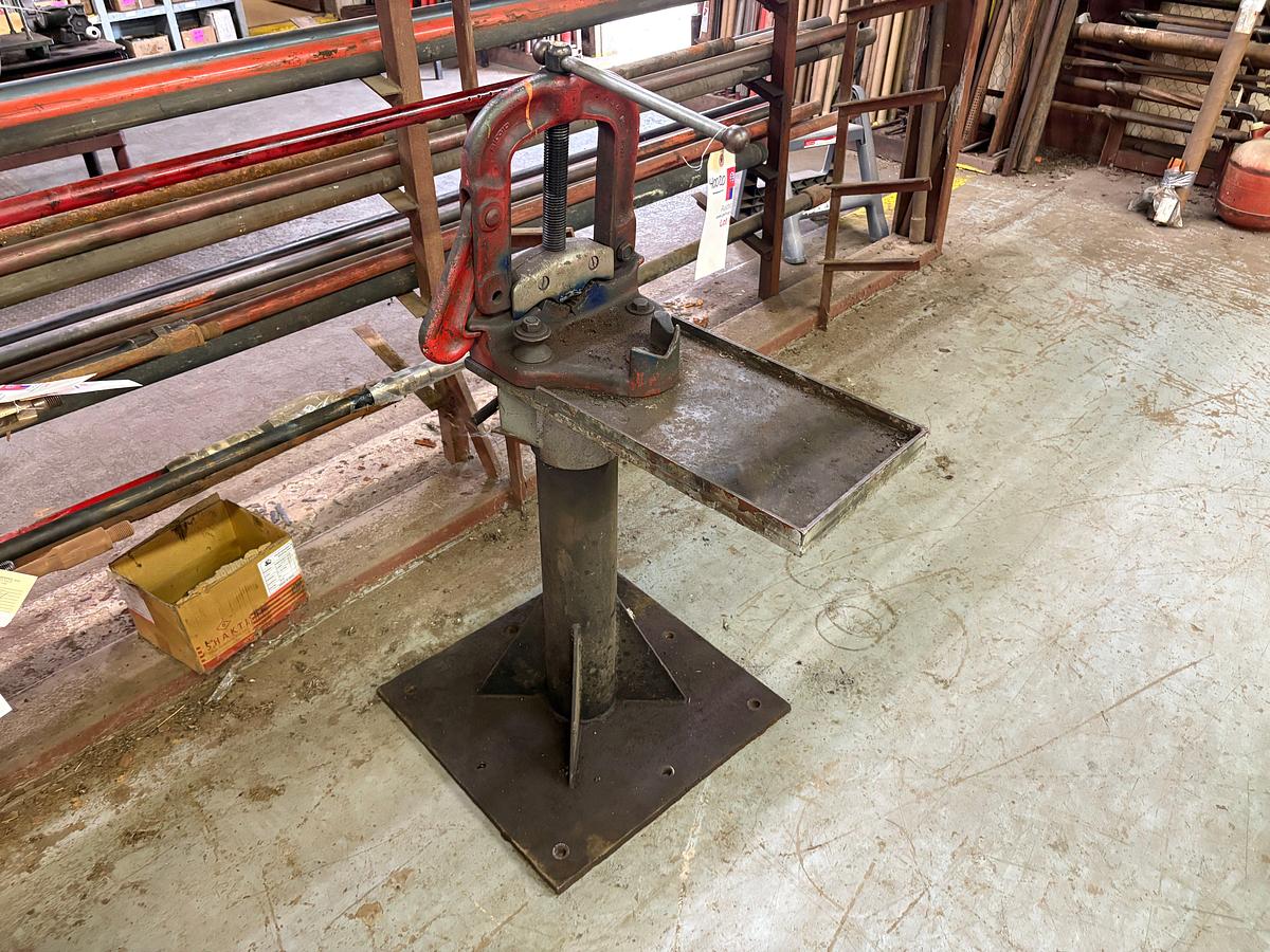 Used Ridgid pipe vise