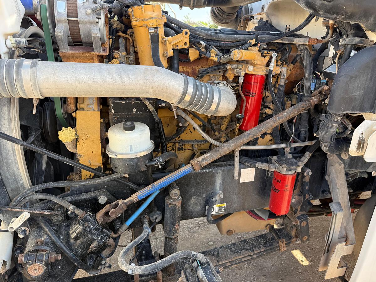 Used 2009 PETERBILT 367 T/A 65K LBS WINCH TRUCK