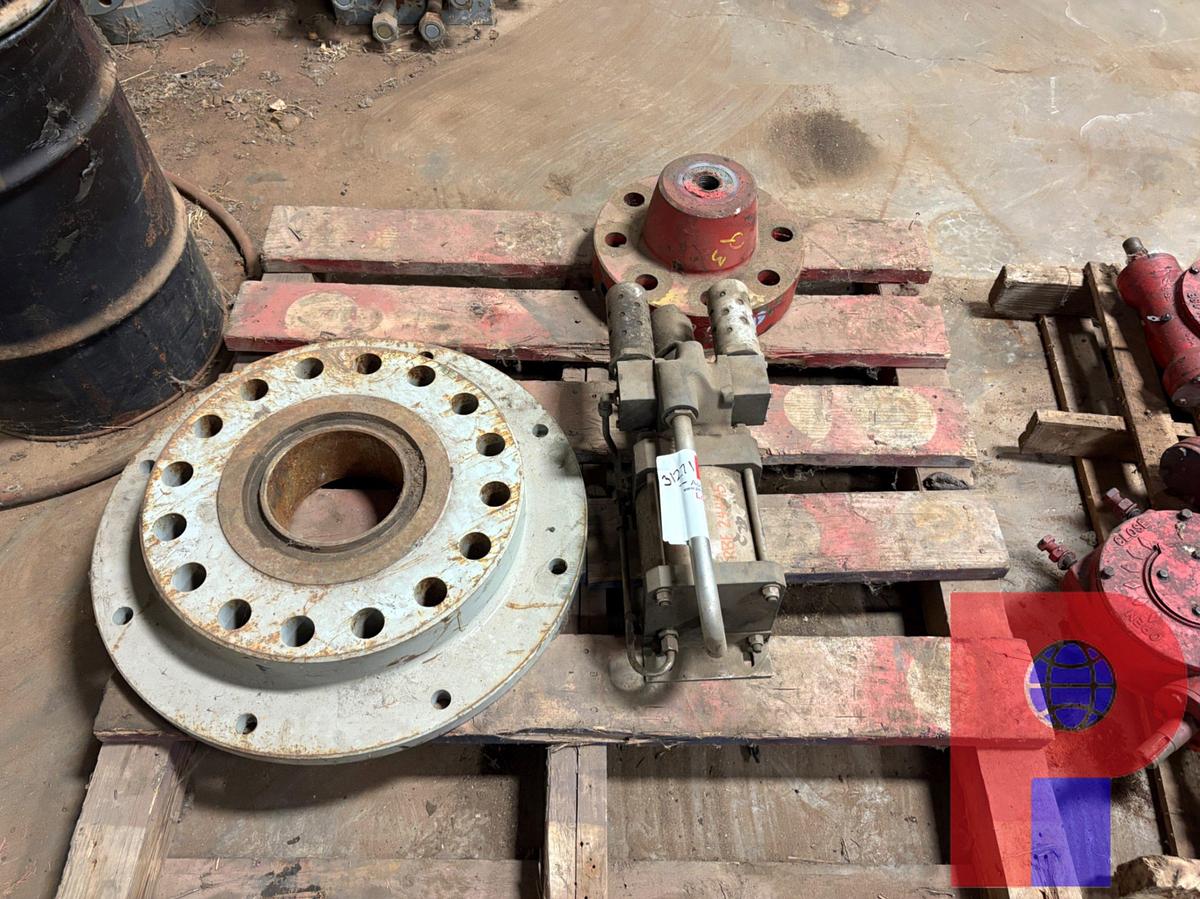 Used (1) PNEUMATIC CHARGE PUMP & (2) FLANGES, 7-1/16” - 4-1/16”
