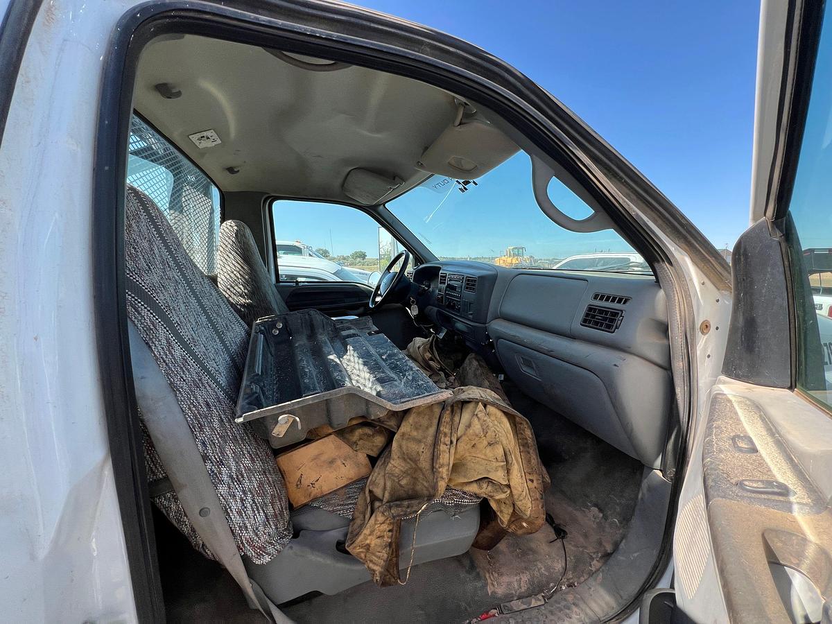 Used 2006 FORD F650 SUPER DUTY ROUSTABOUT TRUCK