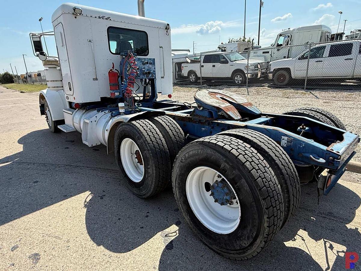 Used 2008 PETERBILT 367 T/A 36” SLEEPER TRUCK