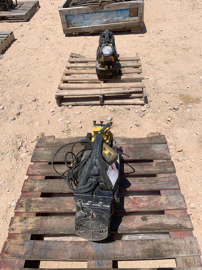 Used (2x$) Enerpac 15,000 PSI Hydraulic Power Units