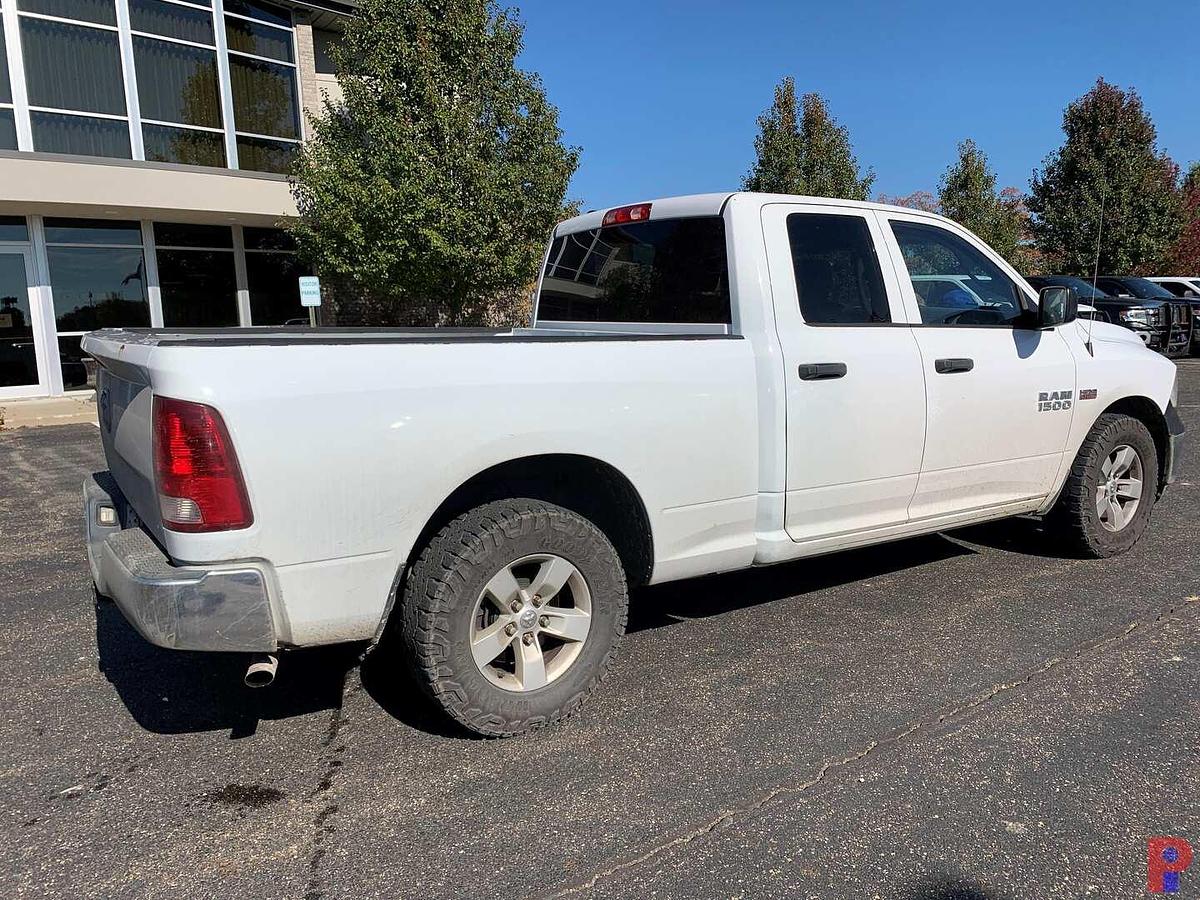 Used 2014 RAM 1500 HEMI 5.7L LB CREW CAB PICKUP