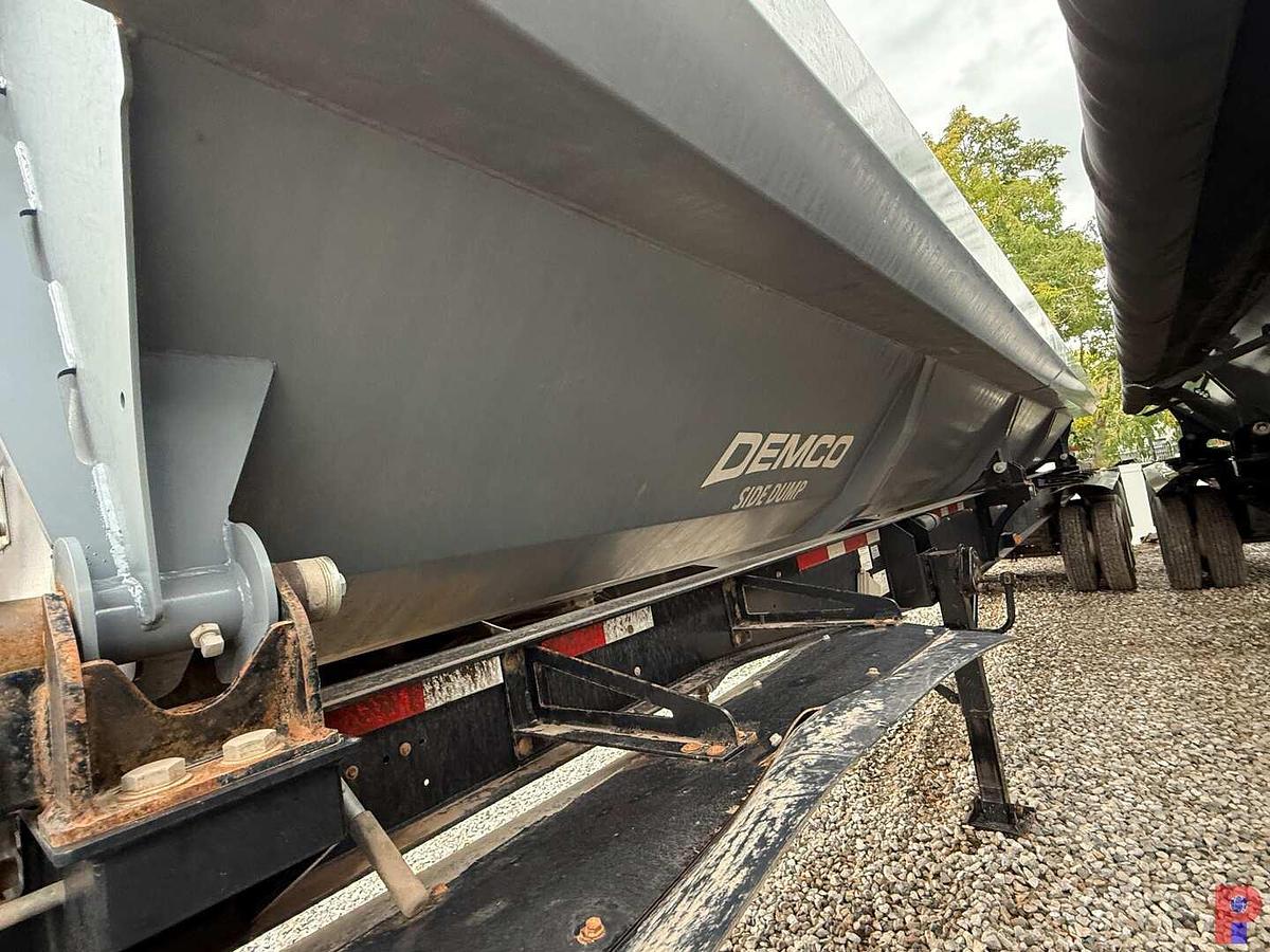 Used 2022 DEMCO 46’ TRI AXLE SIDE DUMP TRAILER