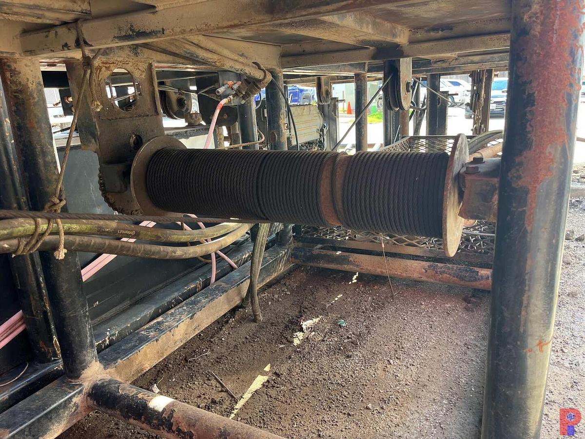 Used 40’ X 4’ HYDRAULIC SKIDDED CATWALK P/B 4-CYLINDER DIESEL ENGINE