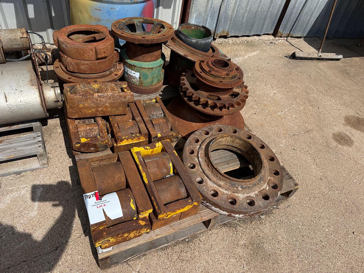 Used PALLET OF WELL HEAD FLANGES, SPORCKET, CLUTCH HUB, FAIRLEAD RILLERS