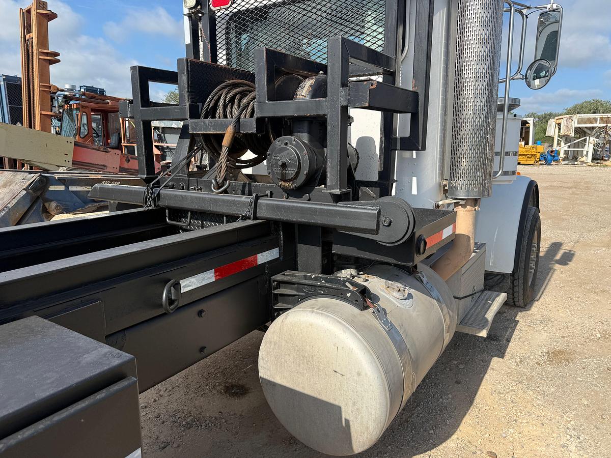 Used 2009 PETERBILT 367 T/A 65K LBS WINCH TRUCK