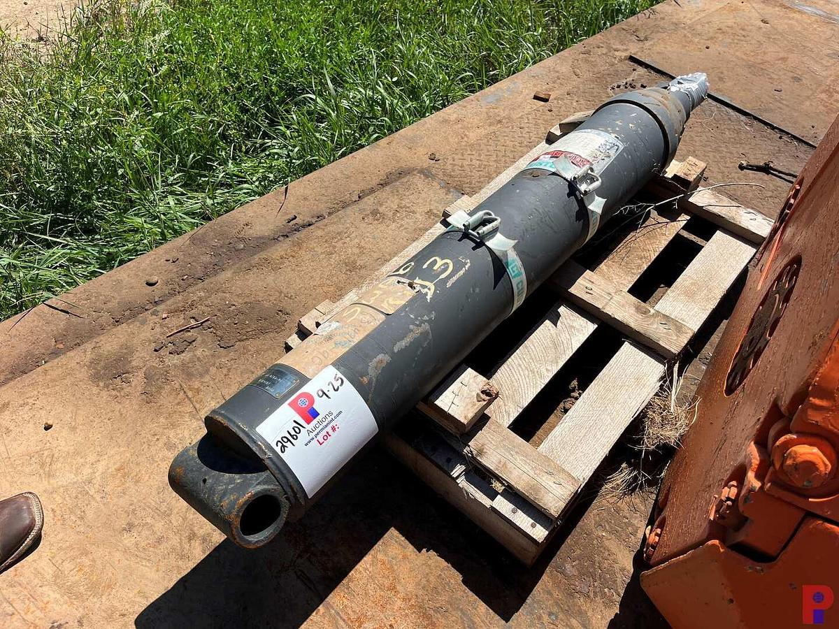 Used UNUSED CUSTOM HOIST 3-STAGE HYDRAULIC RAISING CYLINDER F/ SWAB RIG