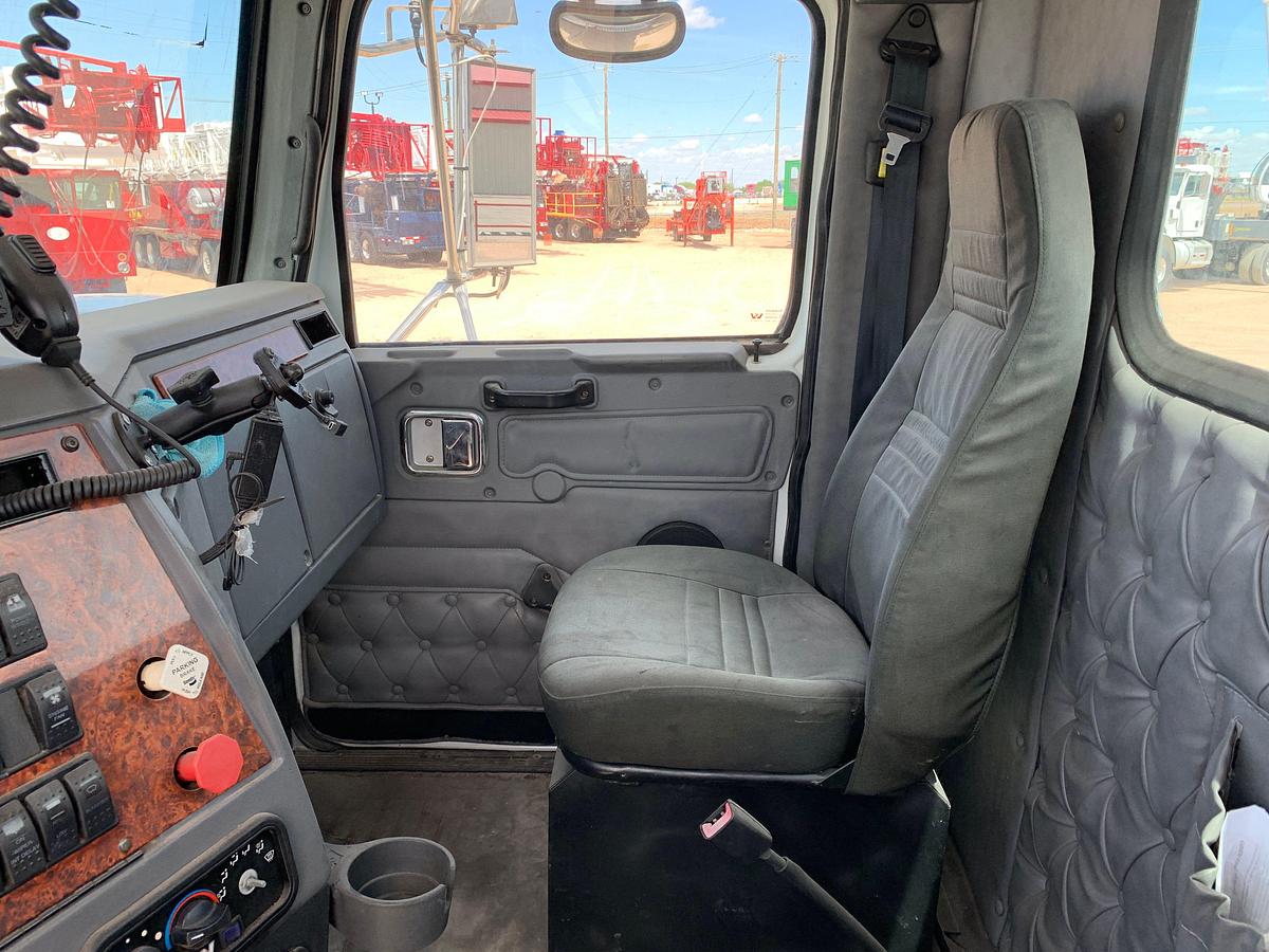 Used 2012 WESTERN STAR 4900 SA 4-AXLE TRI-DRIVE HEAVY HAUL TRUCK TRACTOR