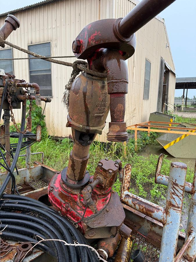 Used KING 53GA POWER SWIVEL MTD ON T/A GOOSENECK.TRAILER