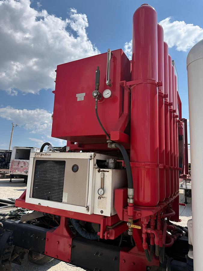 Used 2013 PETERBILT 367 TRI-DRIVE COILED TUBING SUPPORT WET KIT TRUCK