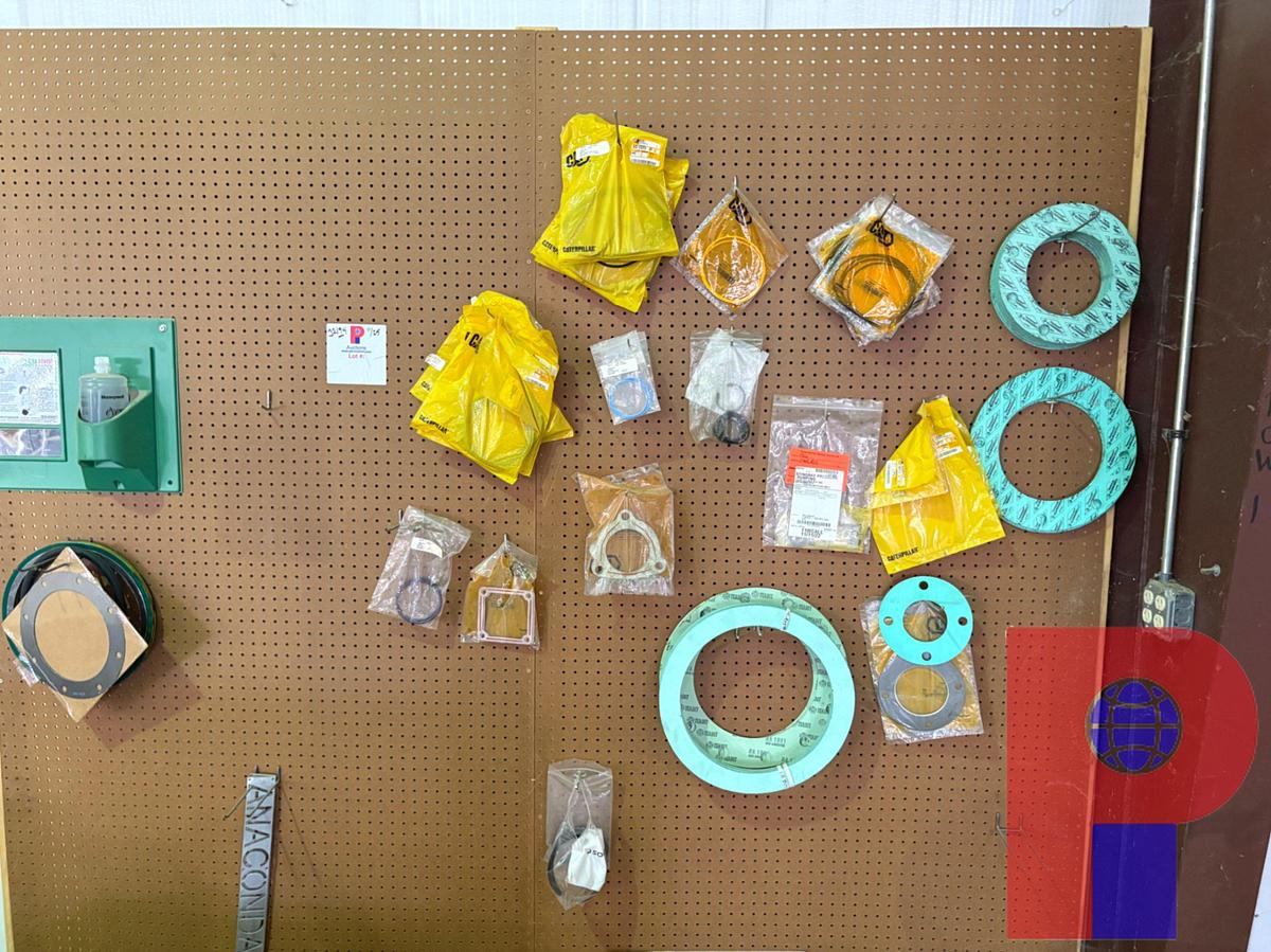 Used ASSORTED CAT ENGINE & TRANSMISSION SEALS, GASKETS, & O-RINGS