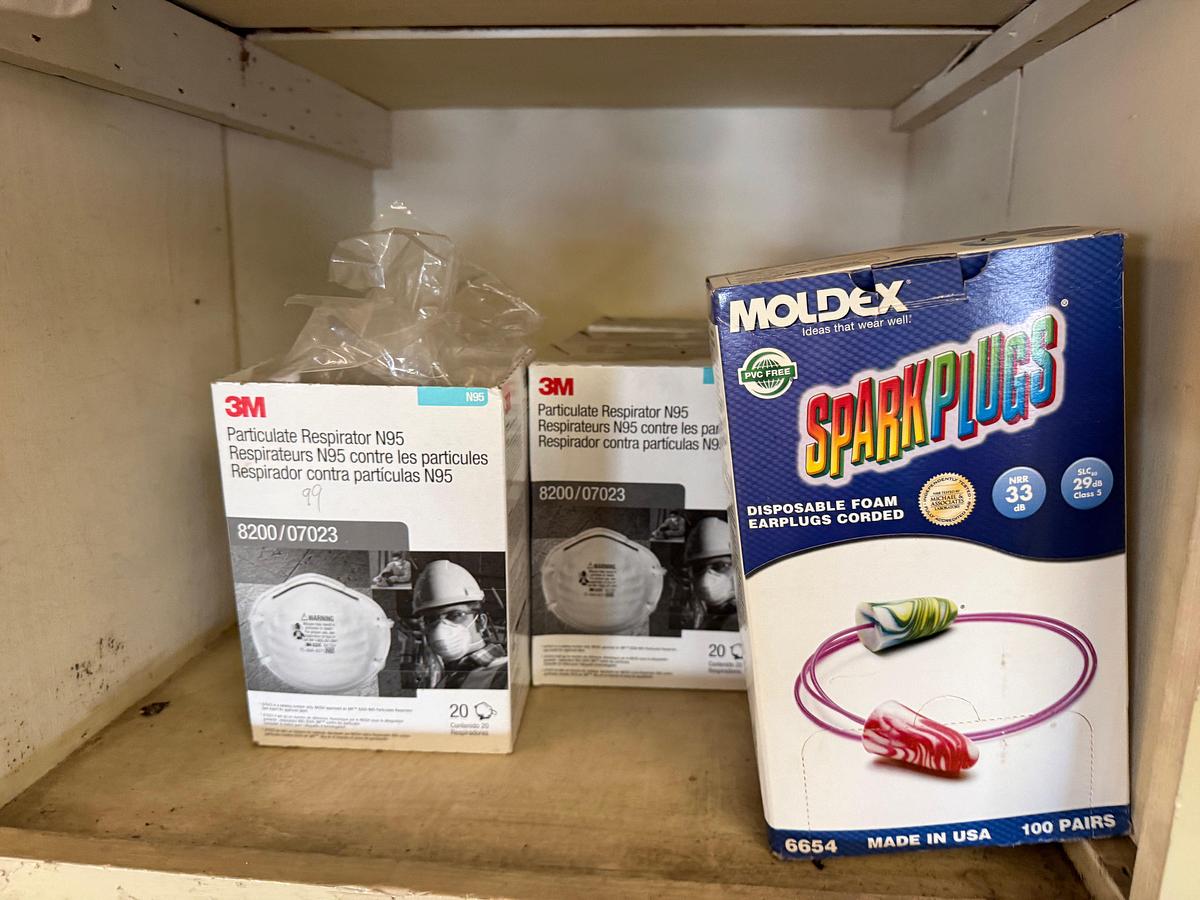 Used WALL SECTION (14) BOXES OF NITRILE GLOVES, (200+) PAIRS G-GRIP GLOVES, BLAKC DOT GLOVES, FLAME RESISTANT, ANIT-SEIZE, & RELATED