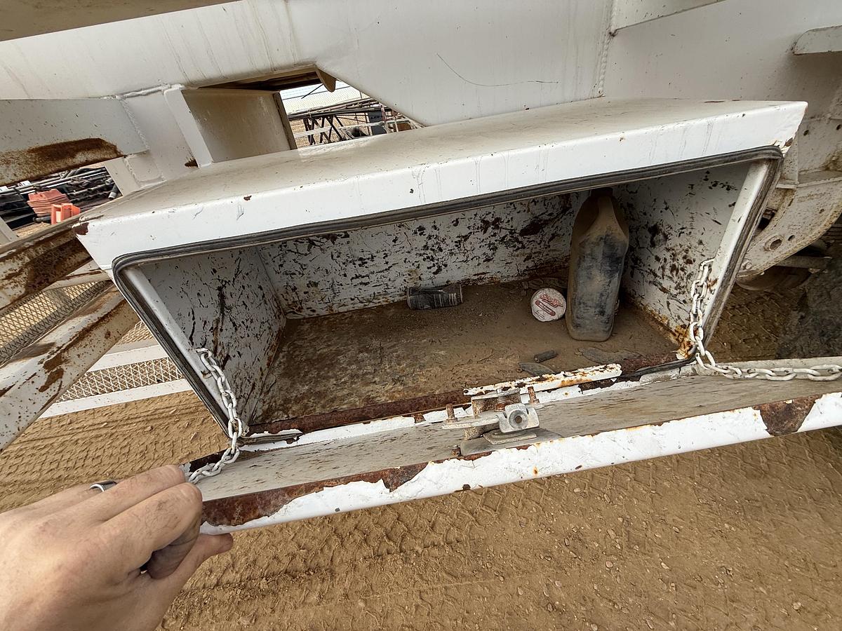 Used 2014 OVERLAND TANK INC 5,460 GAL. 2-COMP. T/A WATER TRANSPORT TRAILER