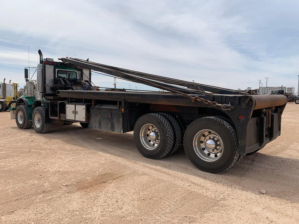 Used 2005 Kenworth T800B Twin Steer Bed/ Gin Pole Truck