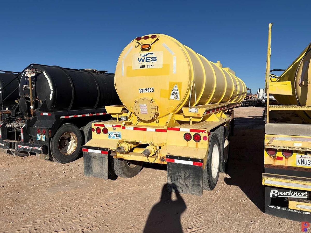 Used 1983 OVERLAND 130BBL T/A FLUID HAUL TRAILER