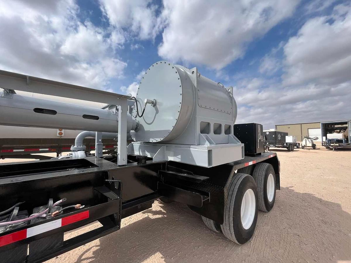 Used GARDNER DENVER 2250HP TRIPLEX FRAC PUMP TRAILER