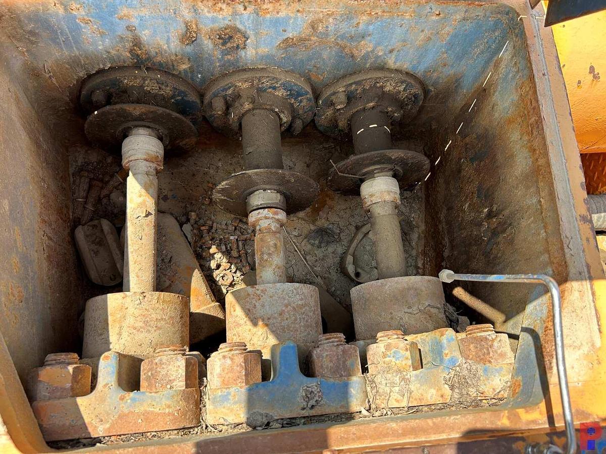 Used NATIONAL OILWELL JWS-340 TRIPLEX WELL SERVICE PUMP P/B DETROIT 60 SERIES W/ ALLISON TRANS.