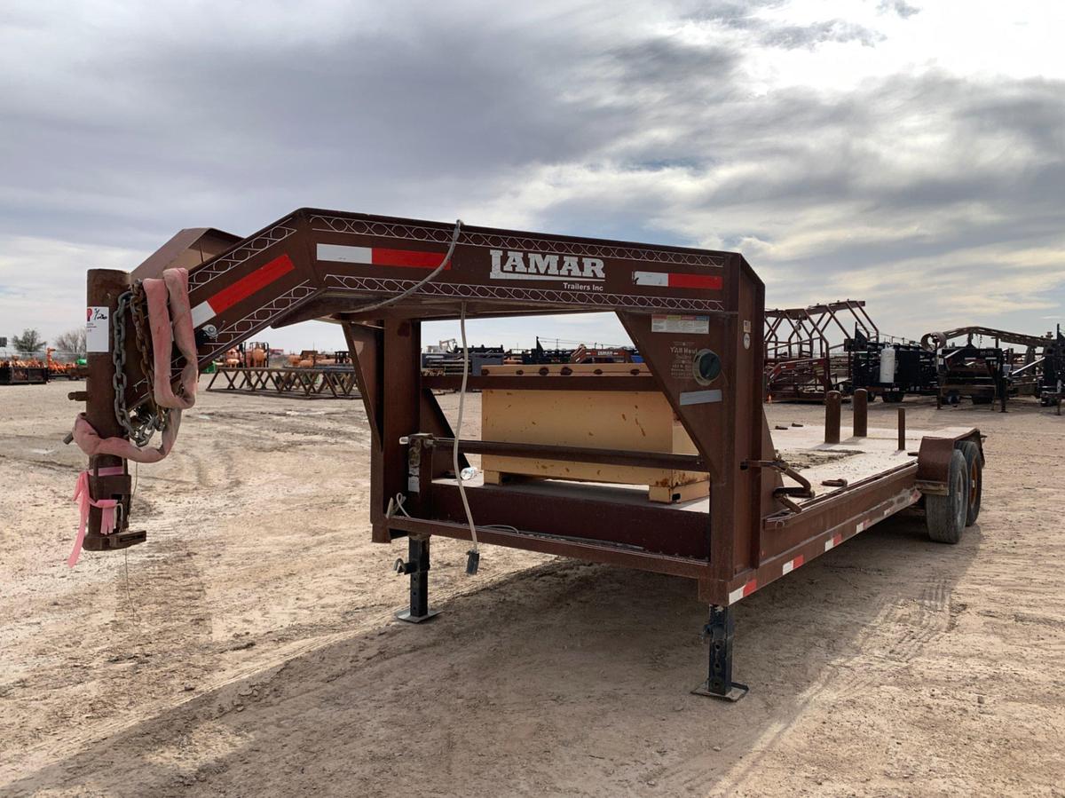 Used 2017 Lamar Gooseneck Flatdeck w/ Double BOP Stumps