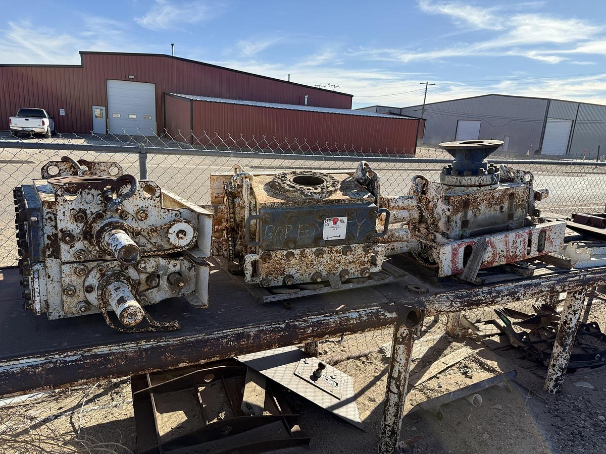 Used (3) 7-1/16 3K-5K WP DBL MANUAL BLOWOUT PREVENTERS F/ PARTS