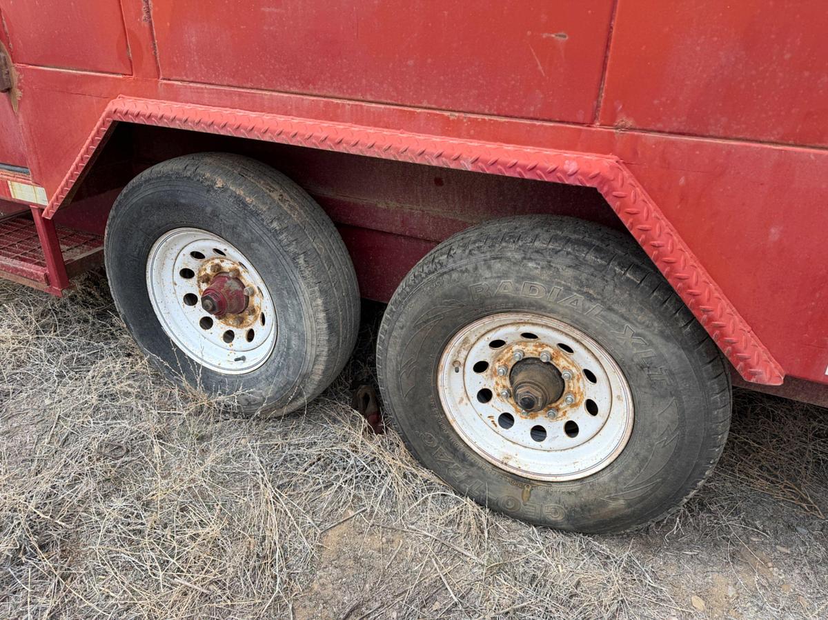 Used Scott’s 24’ Custom Dog House Trailer