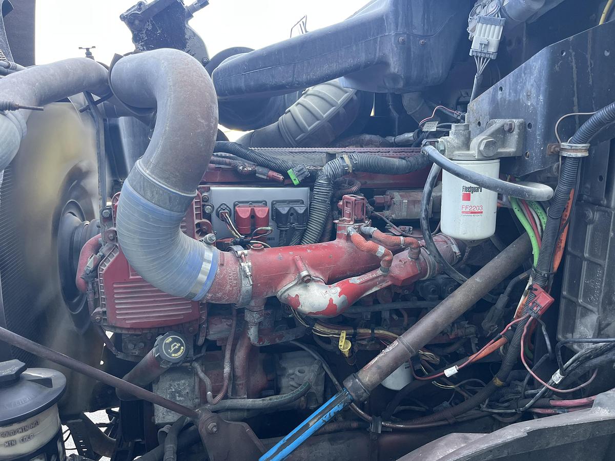 Used 2009 INTERNATIONAL PAYSTAR 5600I TRI AXLE 660 CF CEMENT BULK TRUCK