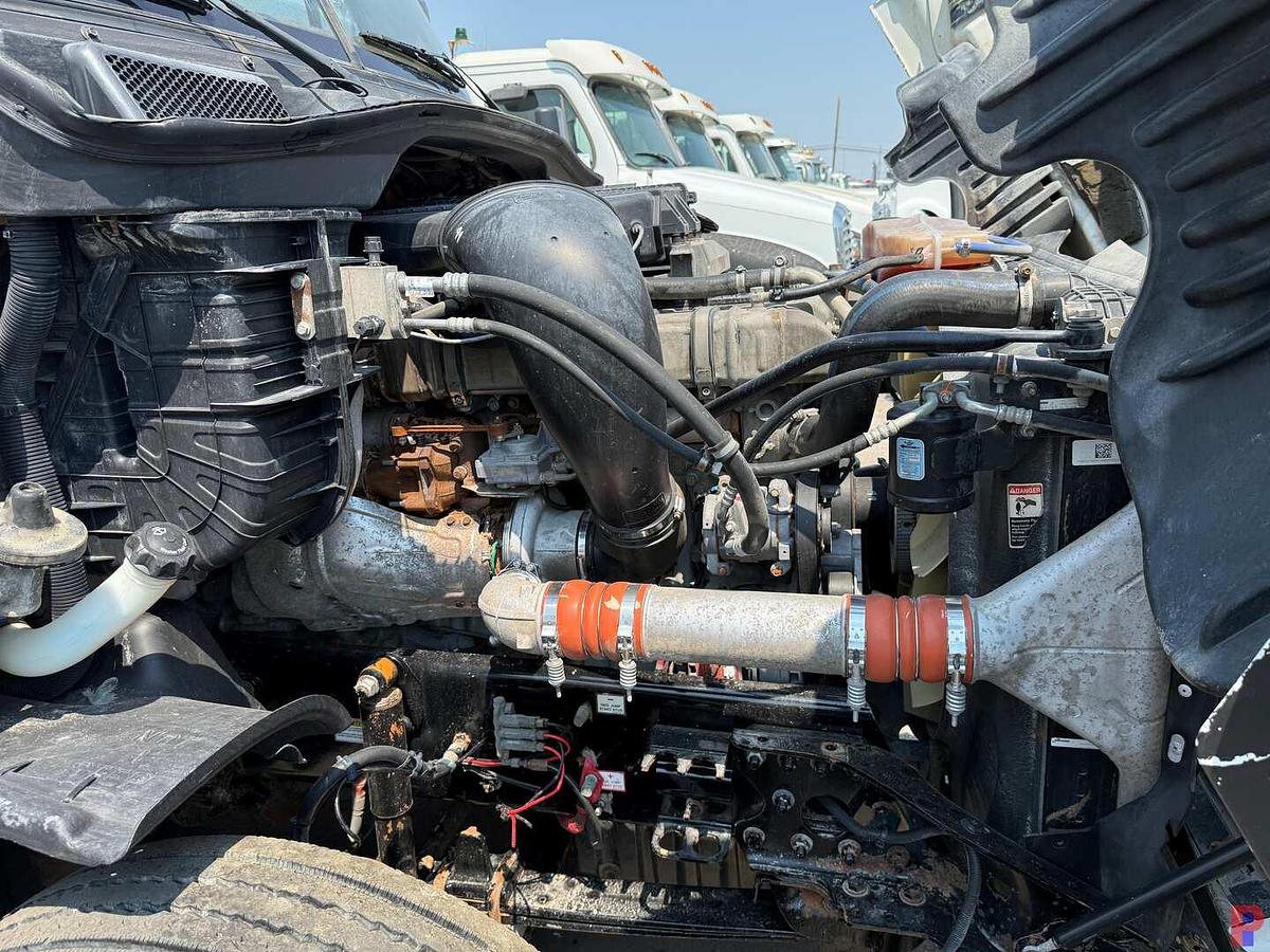 Used 2018 FREIGHTLINER CASCADIA TRI AXLE TRUCK TRACTOR