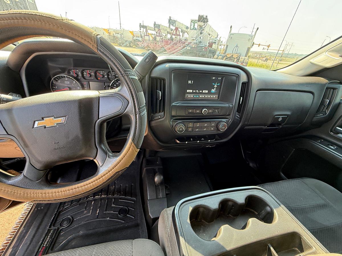 Used 2018 CHEVROLET SILVERADO 2500HD 4X4 CREW CAB PICKUP TRUCK