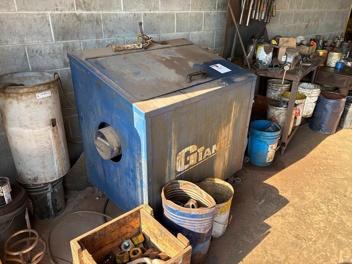 Used Giant model W-5 vibratory finishing machine