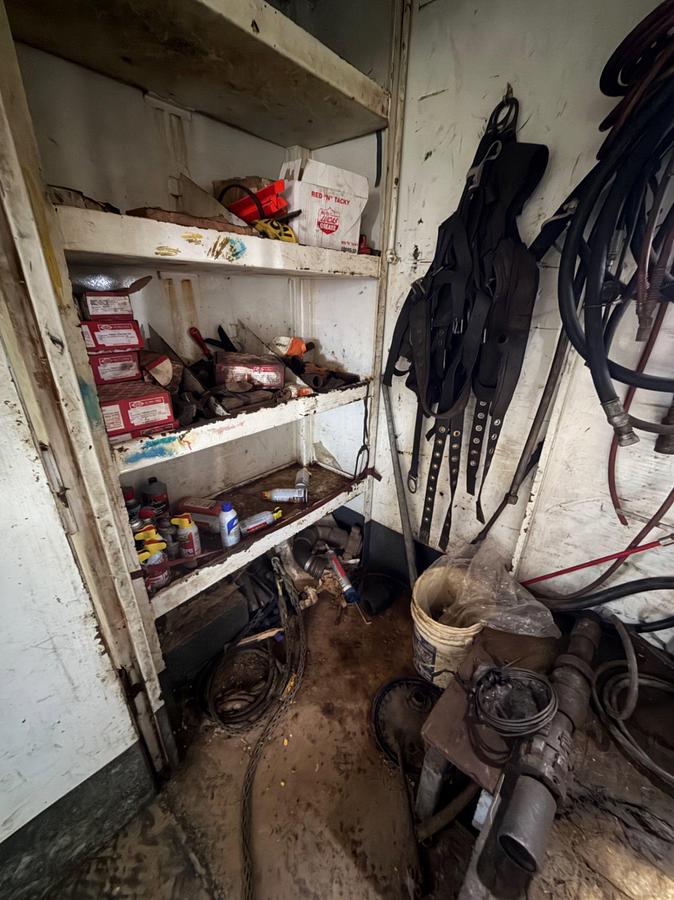 Used Scott’s 24’ Custom Dig House Trailer