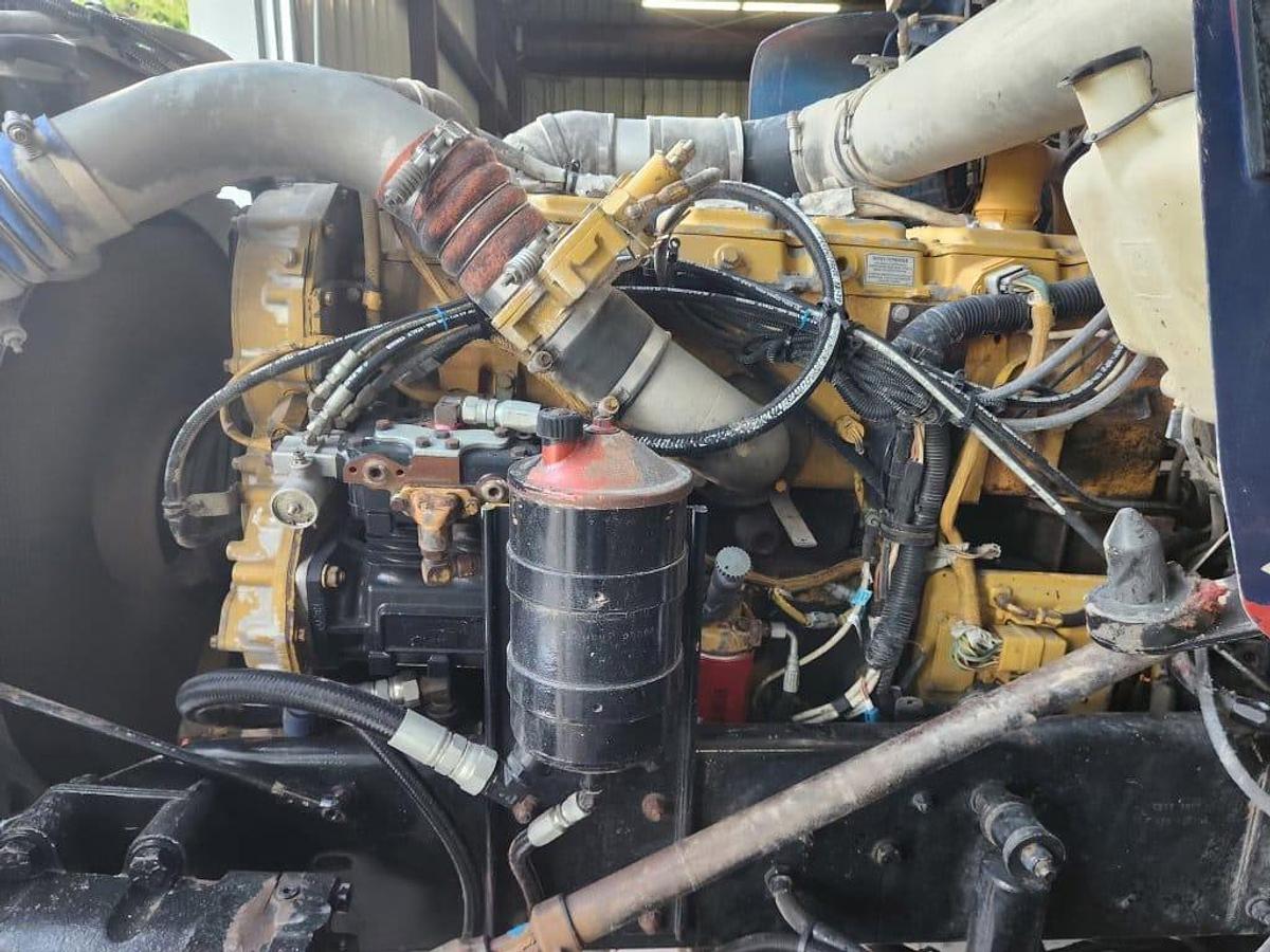 Used 1995 Kenworth T800B T/A SLEEPER TRUCK