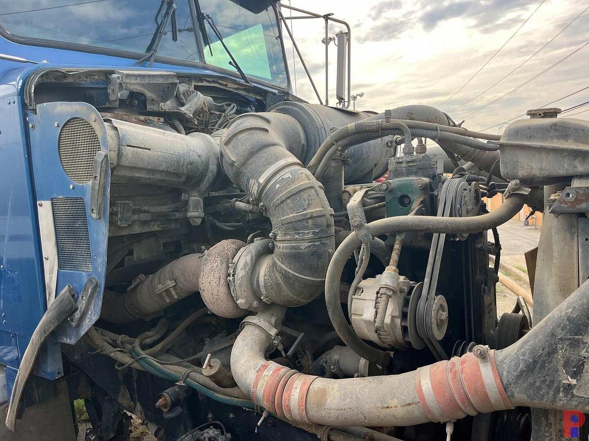Used 1997 KENWORTH T800 T/A 80 BBL VACUUM TRUCK