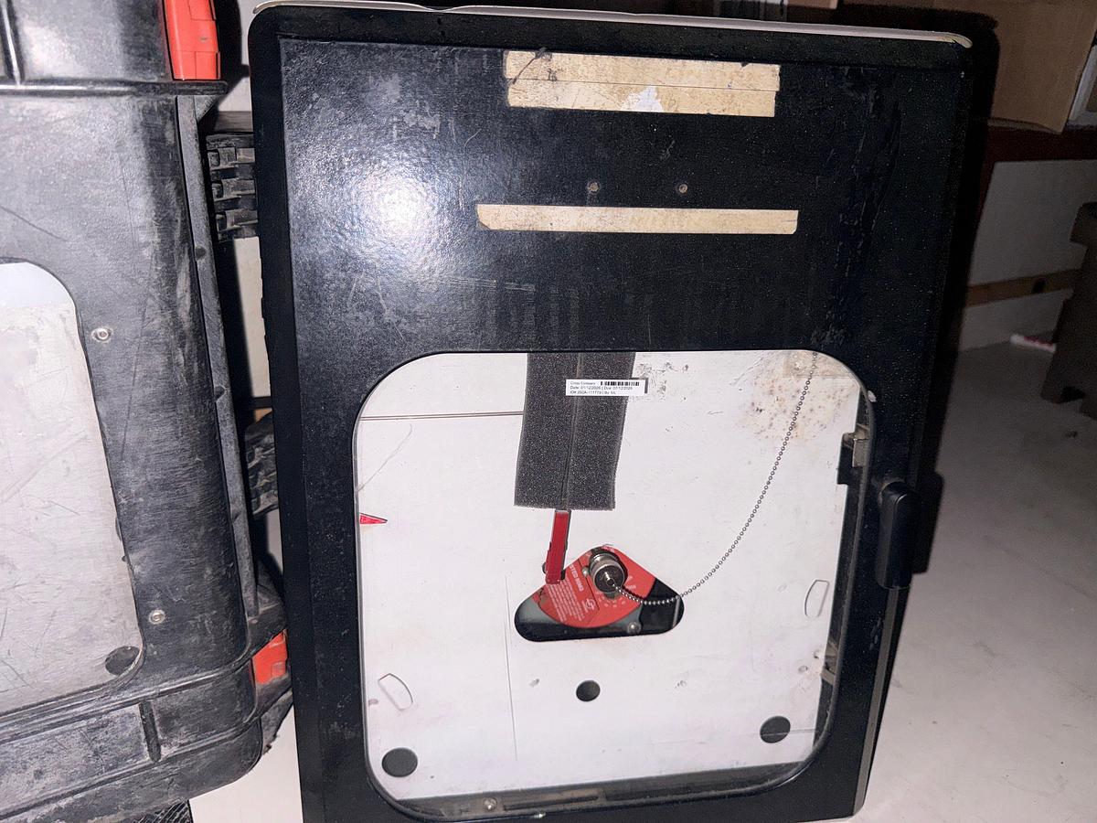 Used (1) MARTIN DECKER CP772M 4910 PSI (2) 20K PSI CHART RECORDERS