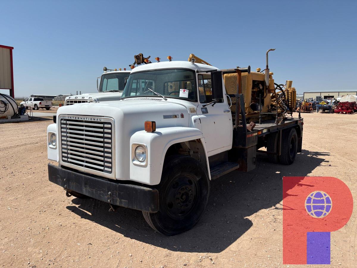 Used TEXOMA MODEL 254-10 AUGER MTD ON 1977 INTERNATIONAL LOAD STAR 1700 DAYCAB FLATBED TRUCK