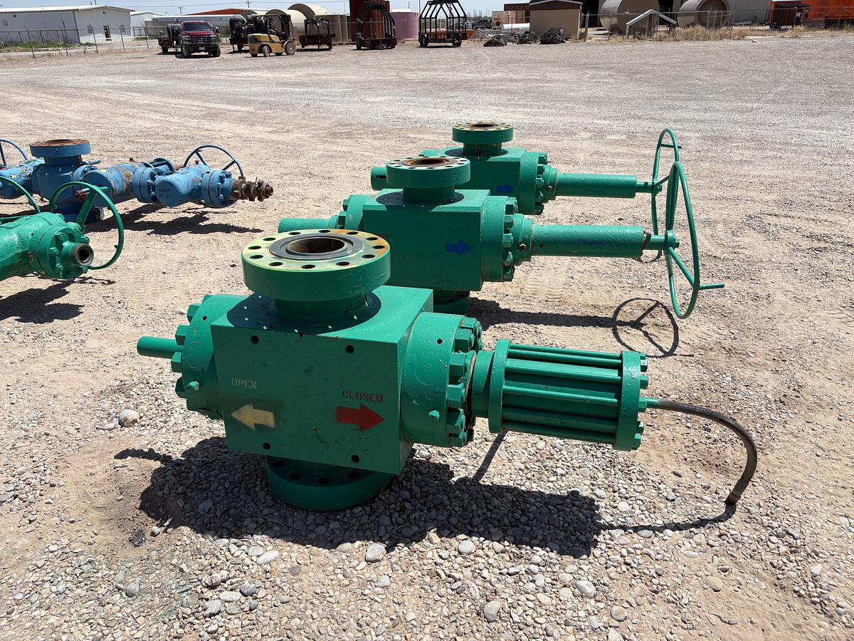 Used (3x$) (3) 7-1/16” 10k frac valves
