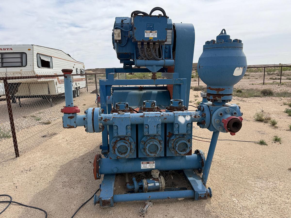 Used 2009 TSC UNITIZED WF700 5K WP TRIPLEX PUMP W/ D79 DC-MOTOR