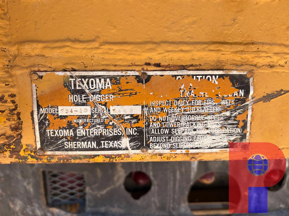 Used TEXOMA MODEL 254-10 AUGER MTD ON 1977 INTERNATIONAL LOAD STAR 1700 DAYCAB FLATBED TRUCK