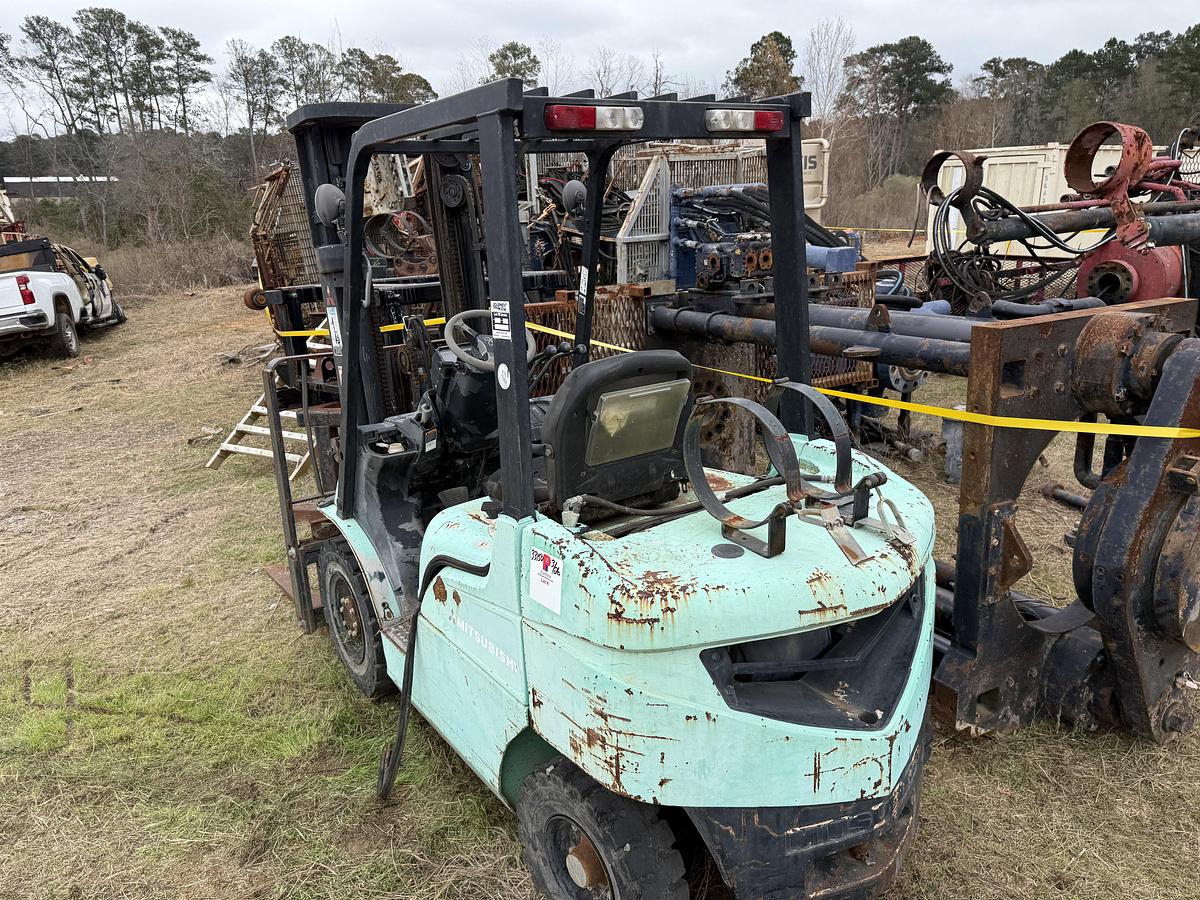 Used MITSUBISHI FG25N 4,400 LB 3-STAGE PROPANE FORKLIFT