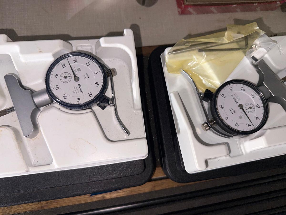 Used SECTION OF (6+) OD MICROMETERS , (7+) DEPTH GAUGES, GAUGE BLOCKS & ARMS, (4) DRAWER ROLLING TOOLBOX