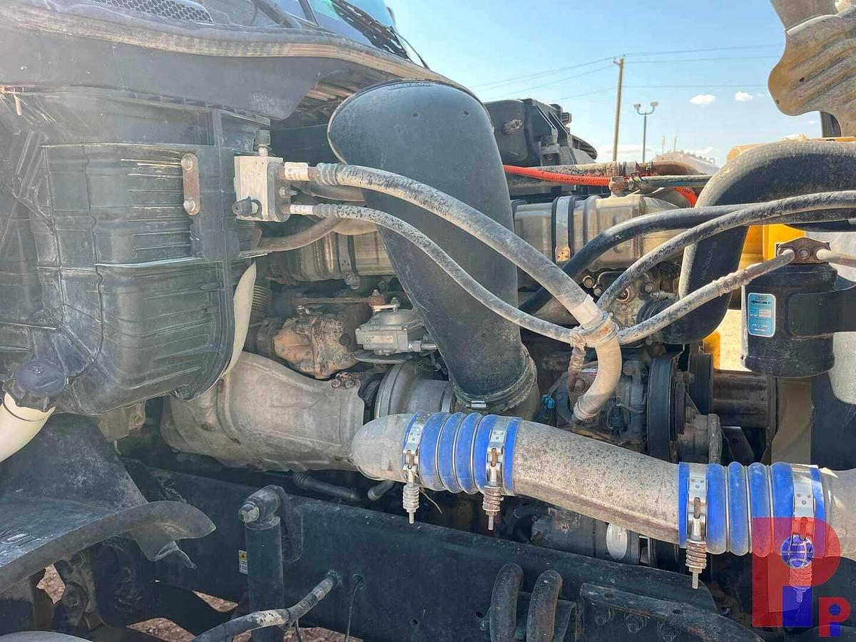 Used 2012 FREIGHTLINER CASCADIA T/A SLEEPER HAUL TRUCK