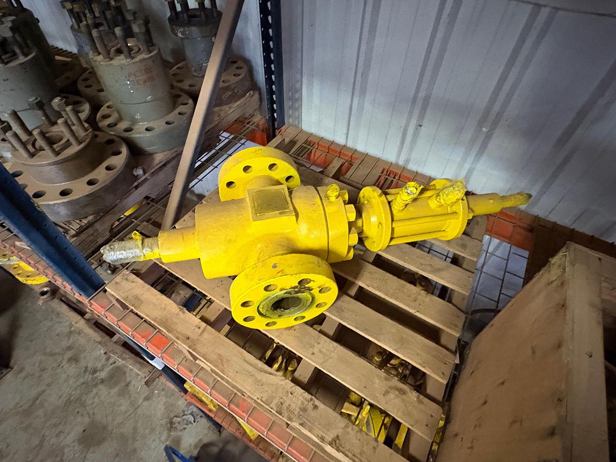 Used 3” 10K hydraulic gate valve & box of valve stem protectors