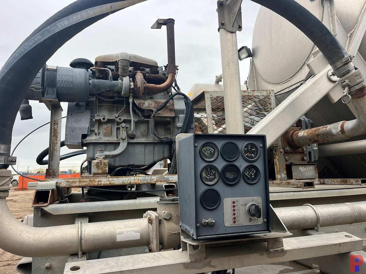 Used 2006 HEIL 1,000 CU. FT. PNEUMATIC BULK TRAILER W/ BLOWER