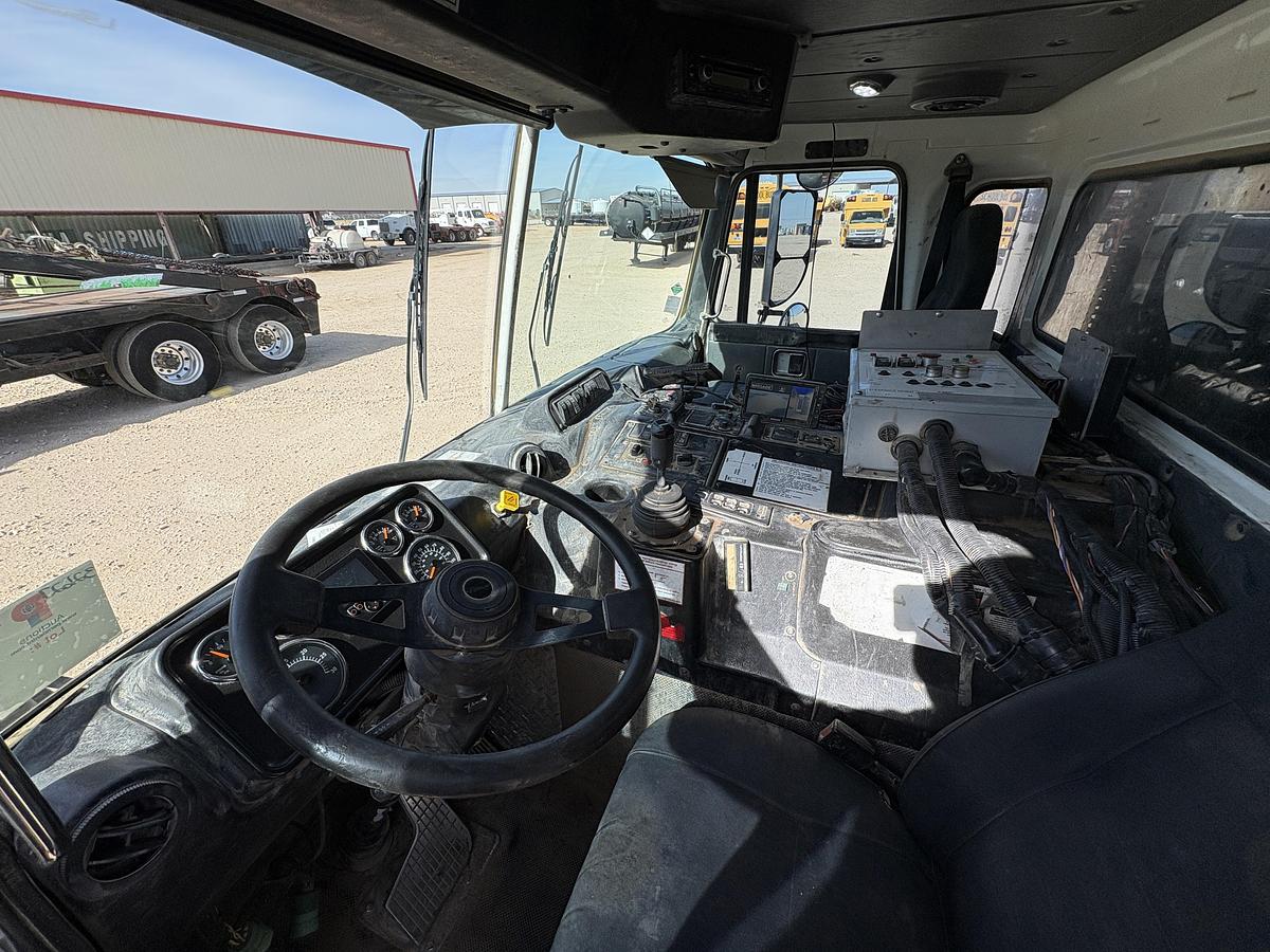 Used 2017 AUTOCAR XPEDITOR T/A 29YD CAB OVER TRASH TRUCK