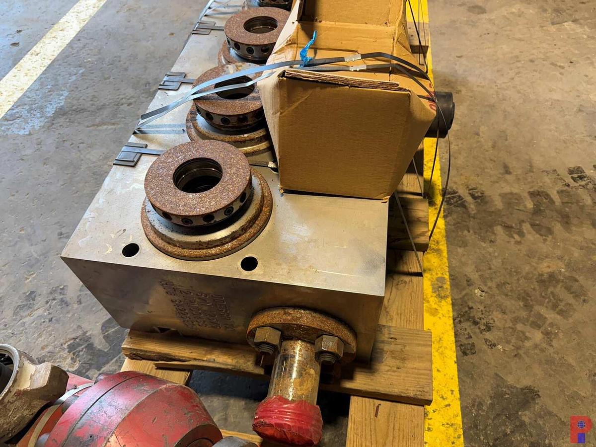 Used UNUSED OFM QUINTAPLEX 15K WP SS FLUID END