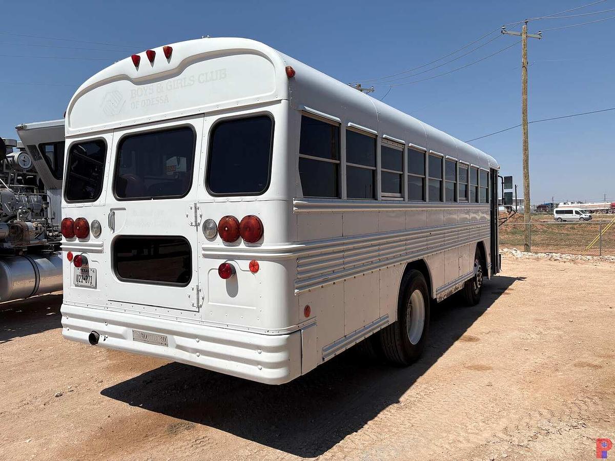 Used 2000 BLUE BIRD TC2000 BUS