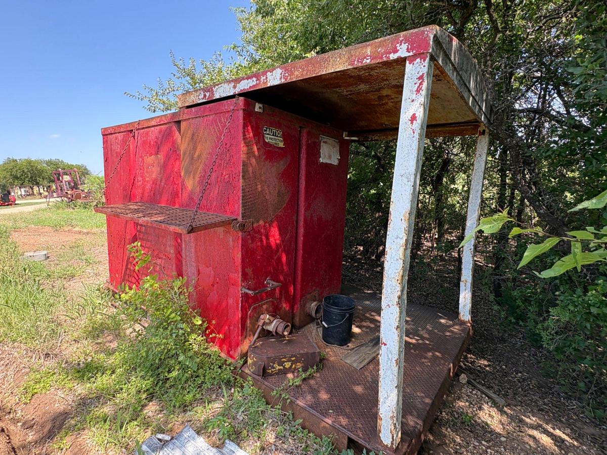 Used 8.5’ x 5’ x 6.5’ open top mud tank, skidded