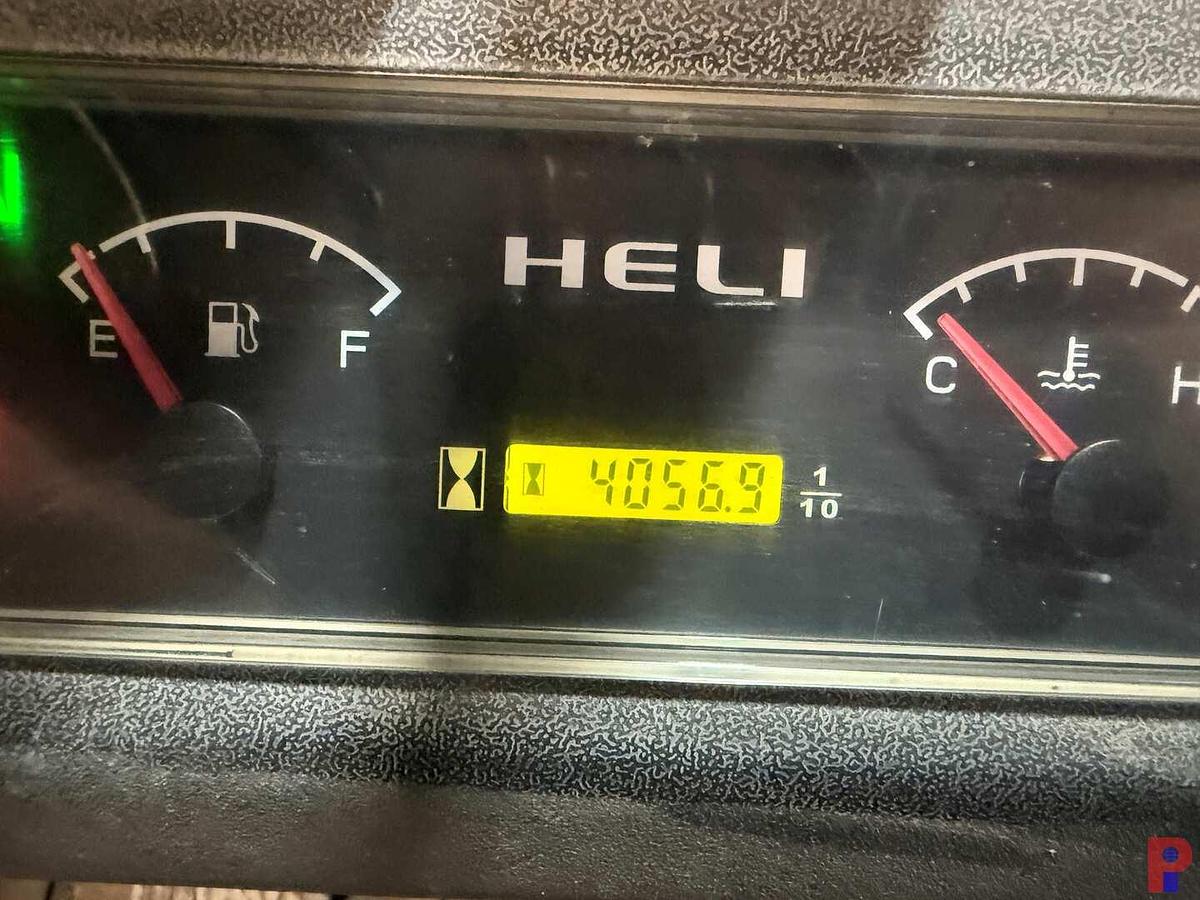 Used HELI CPCD70 14,991 LBS CAP. PNEUMATIC TIRE FORKLIFT